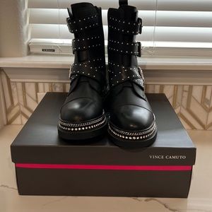 Brand new never worn boots